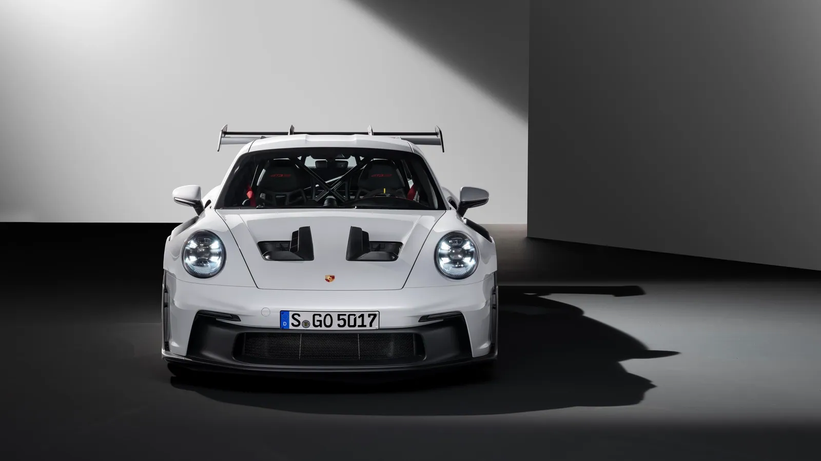 GT3 RS od przodu